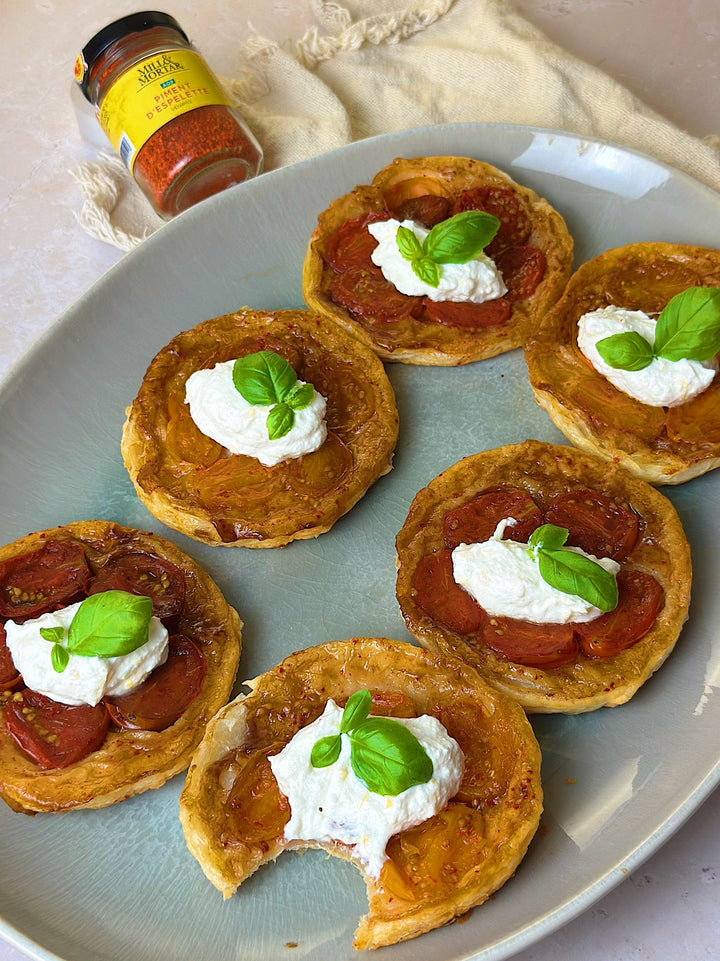 Omvendt tærte med tomater, Piment og citronricotta