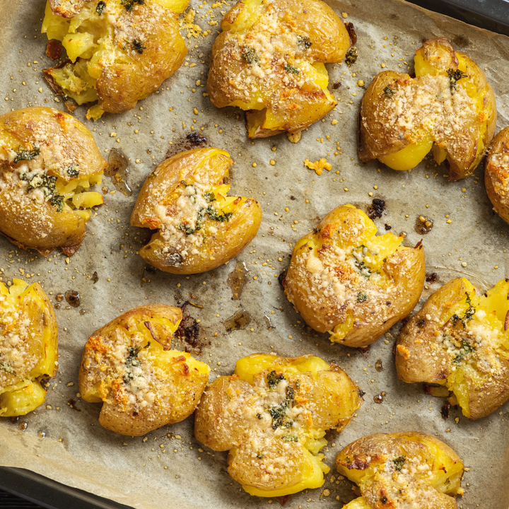 Smashed potatos med Italiensk Hvidløg og parmesan